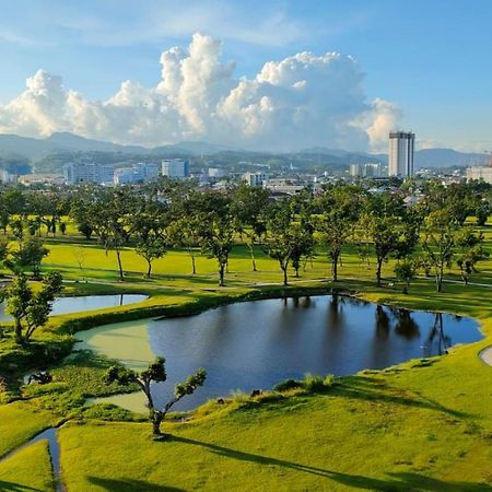 Dreamy 2Br Condo, With A Golf Course View Cebu Exterior photo