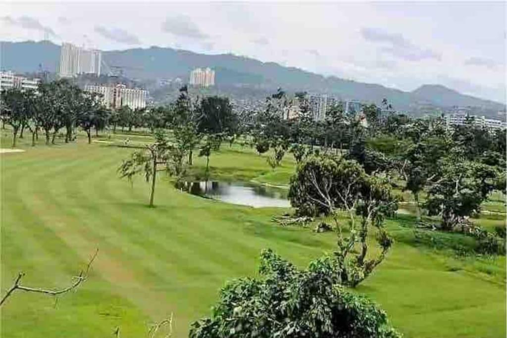 Dreamy 2Br Condo, With A Golf Course View Cebu Exterior photo